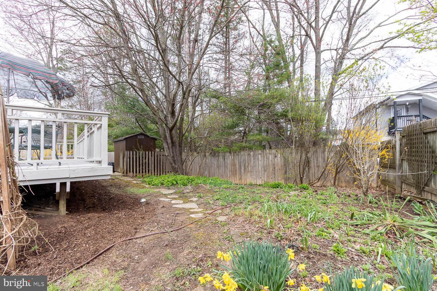 735 Kennard Rd Property Photo 42