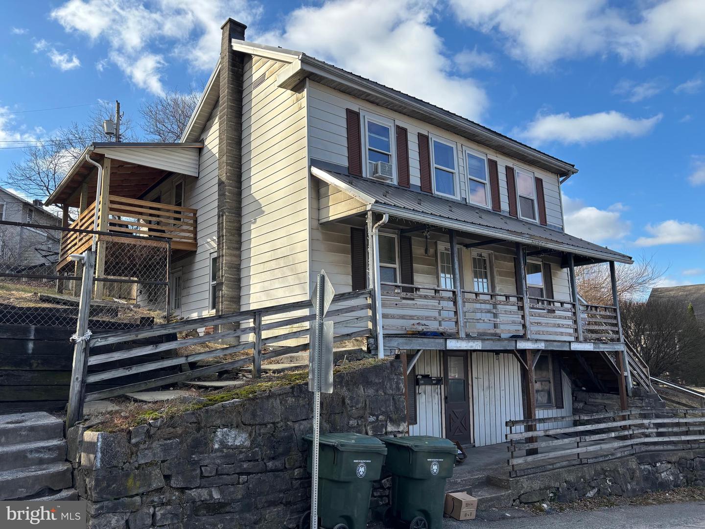 358-362 Stoney Batter Property Photo