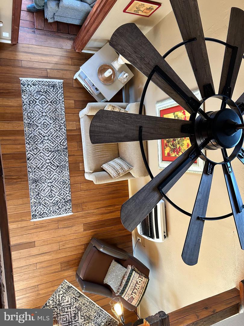 111 Mountain Ave Property Photo 14