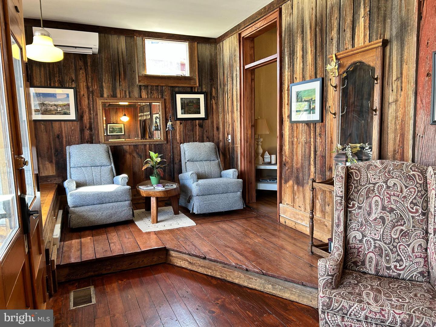 111 Mountain Ave Property Photo 22