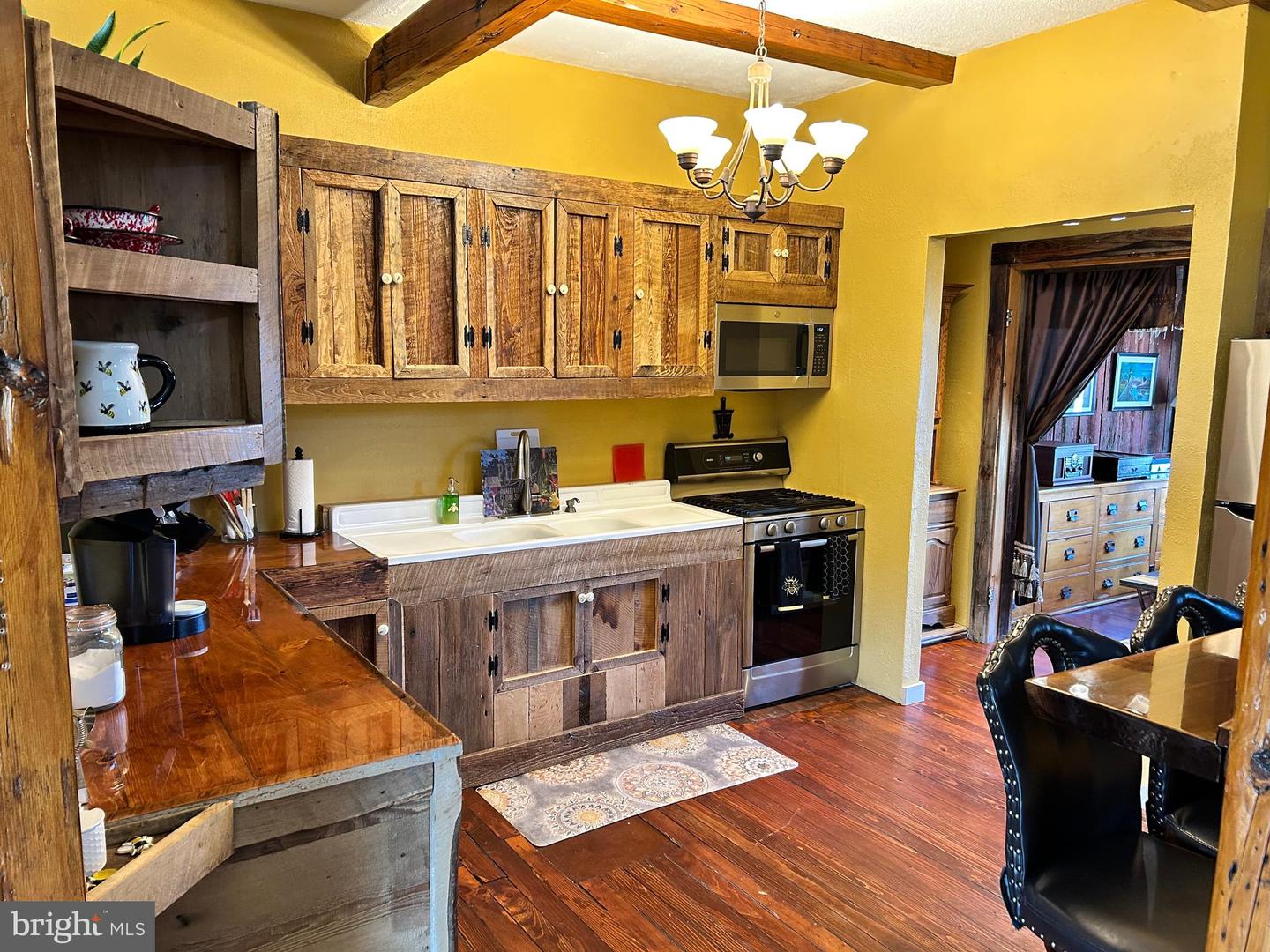 111 Mountain Ave Property Photo 36