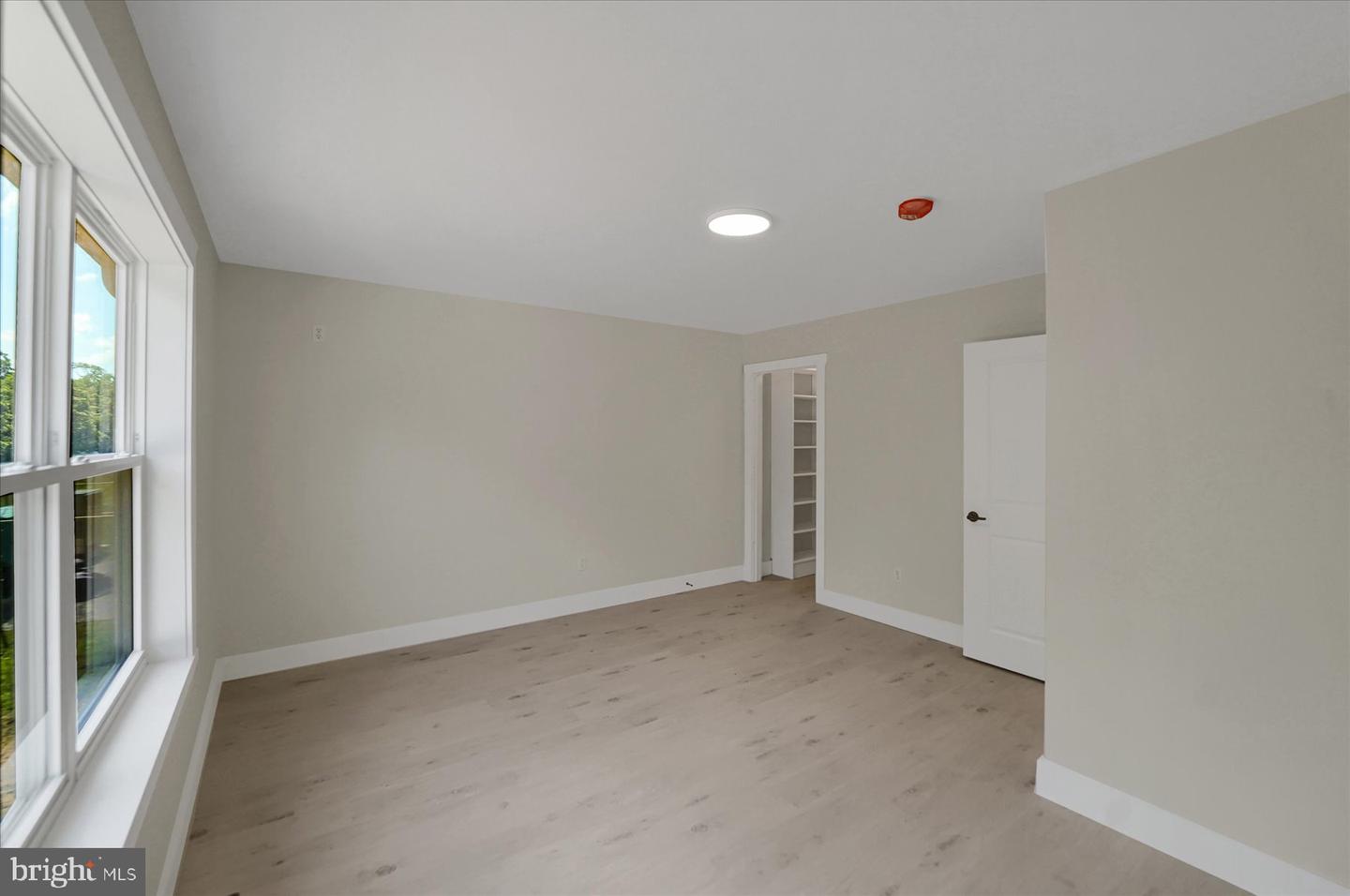 154 Saffron Blvd Property Photo 26