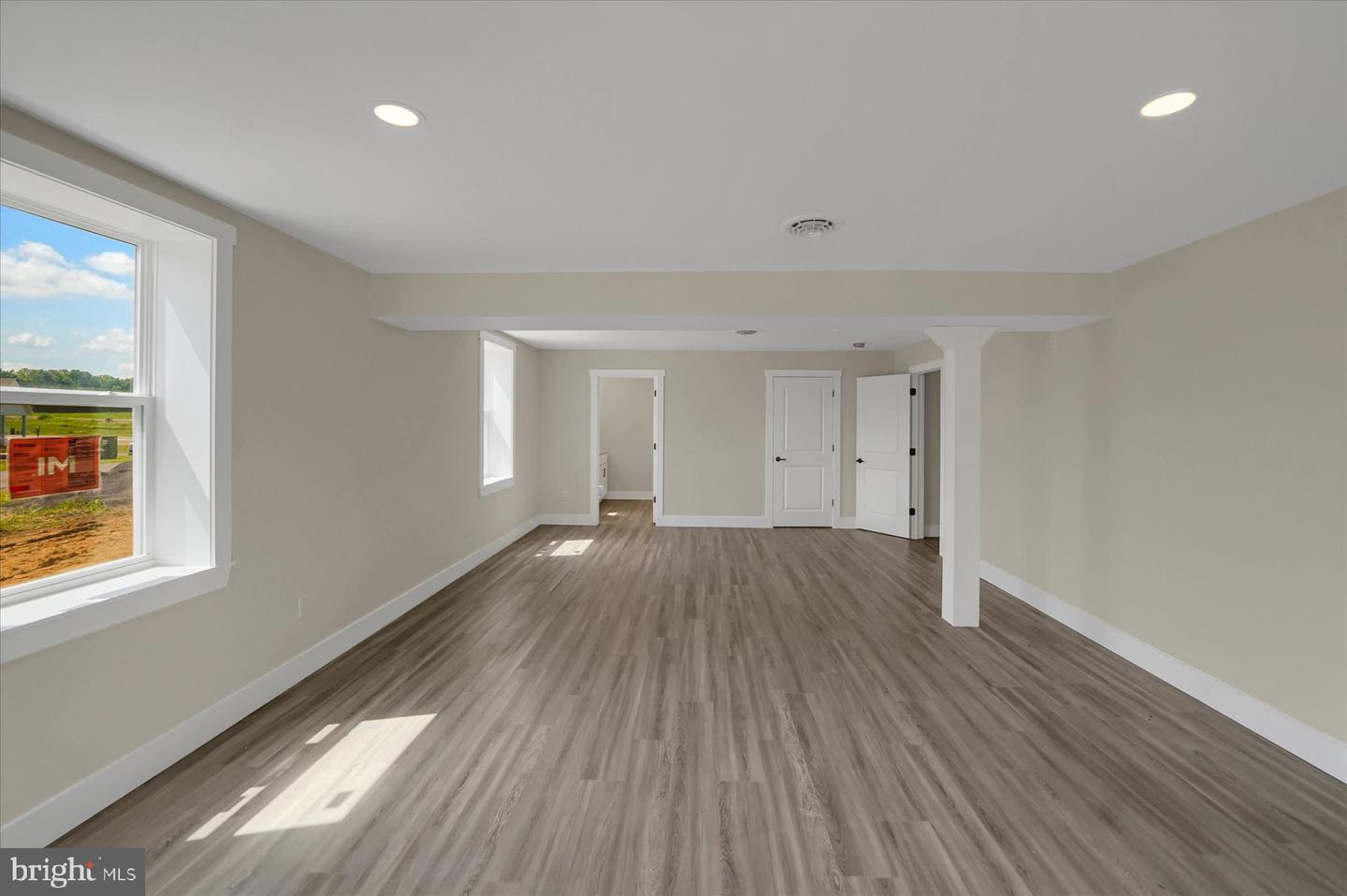 154 Saffron Blvd Property Photo 36