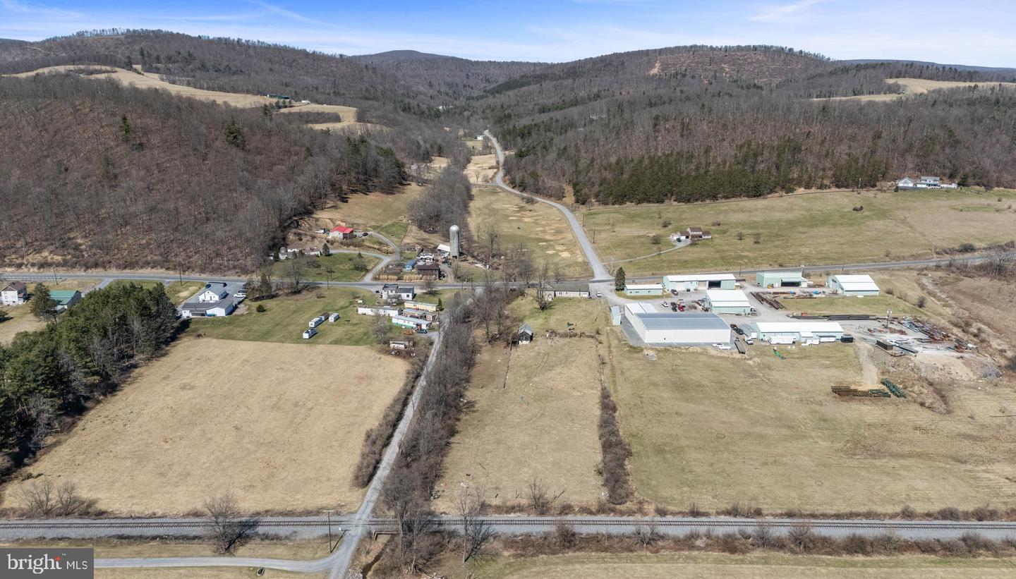 1599 Eagle Valley Rd S Property Photo 9