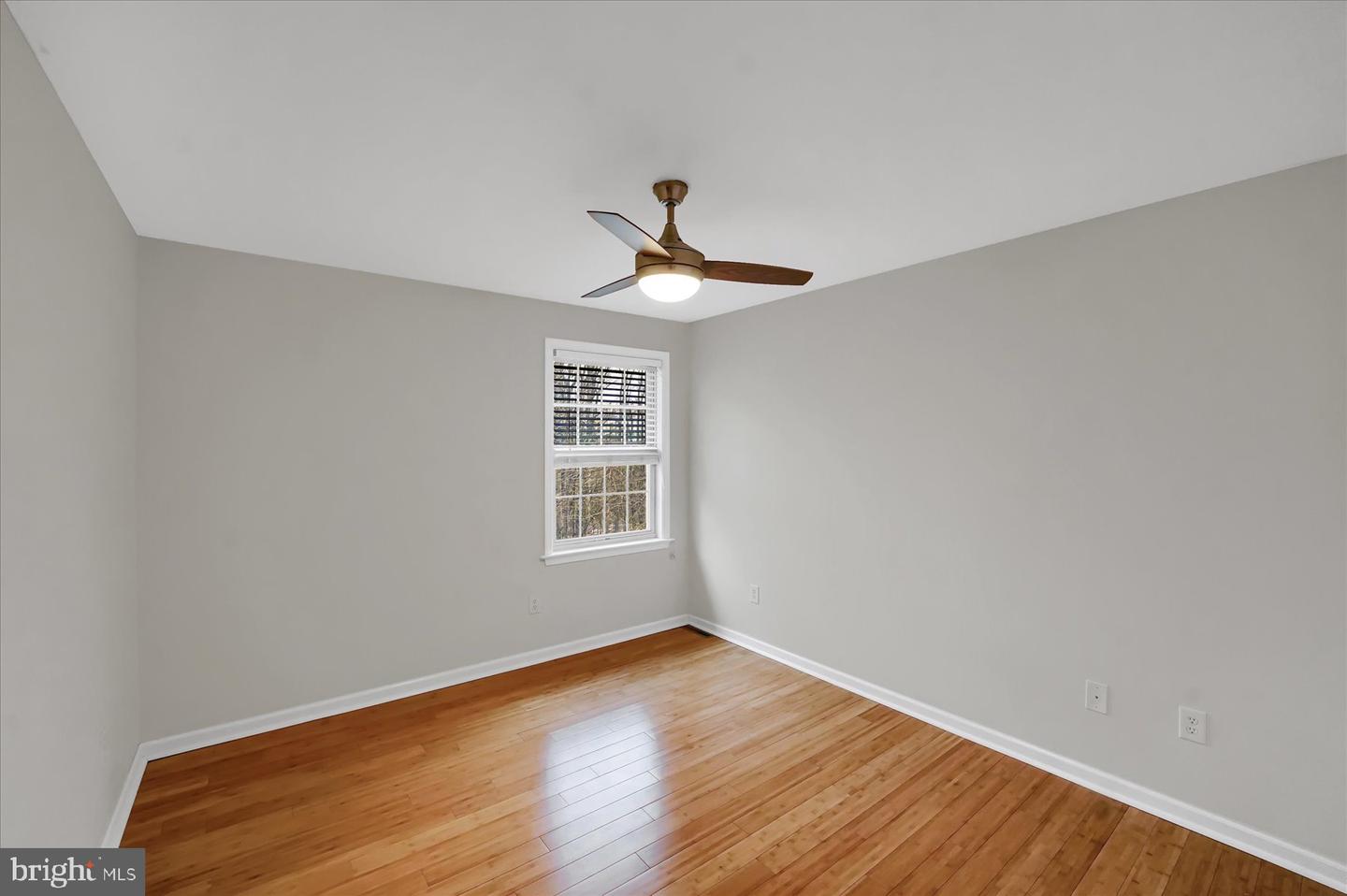 642 Oakwood Ave #d Property Photo 13