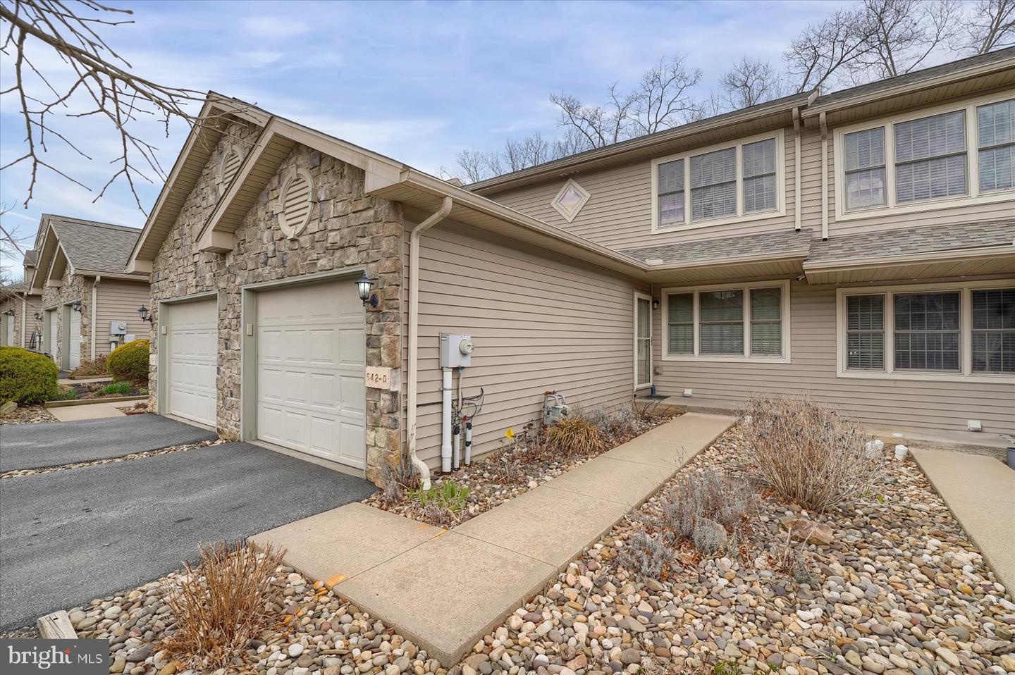 642 Oakwood Ave #d Property Photo 29