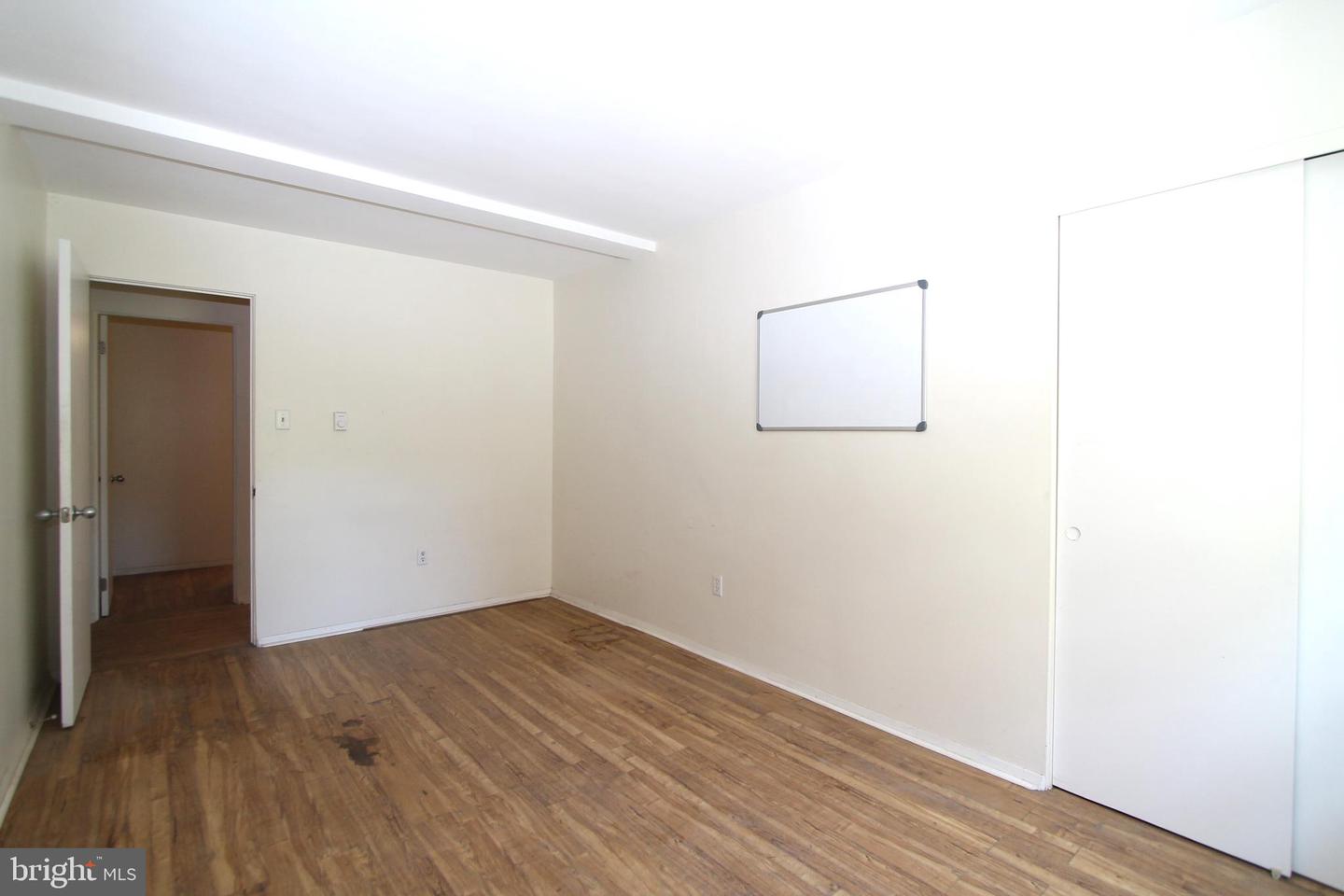 1121 W College Ave Property Photo 11