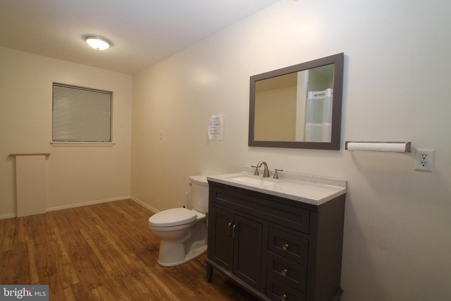 1121 W College Ave Property Photo 15