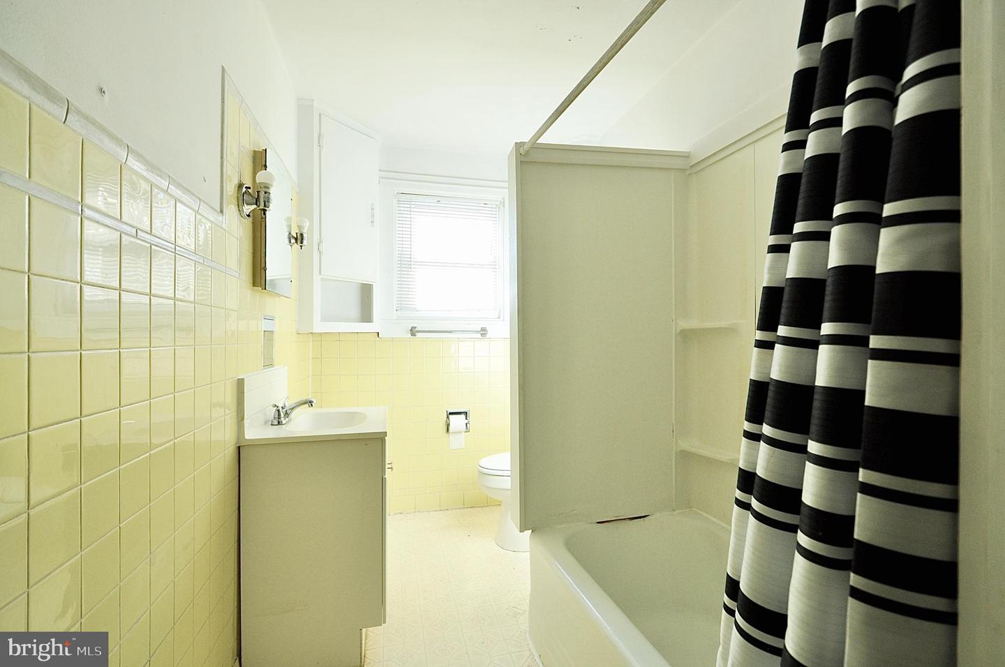 109 & 109b N Centre St Property Photo 19