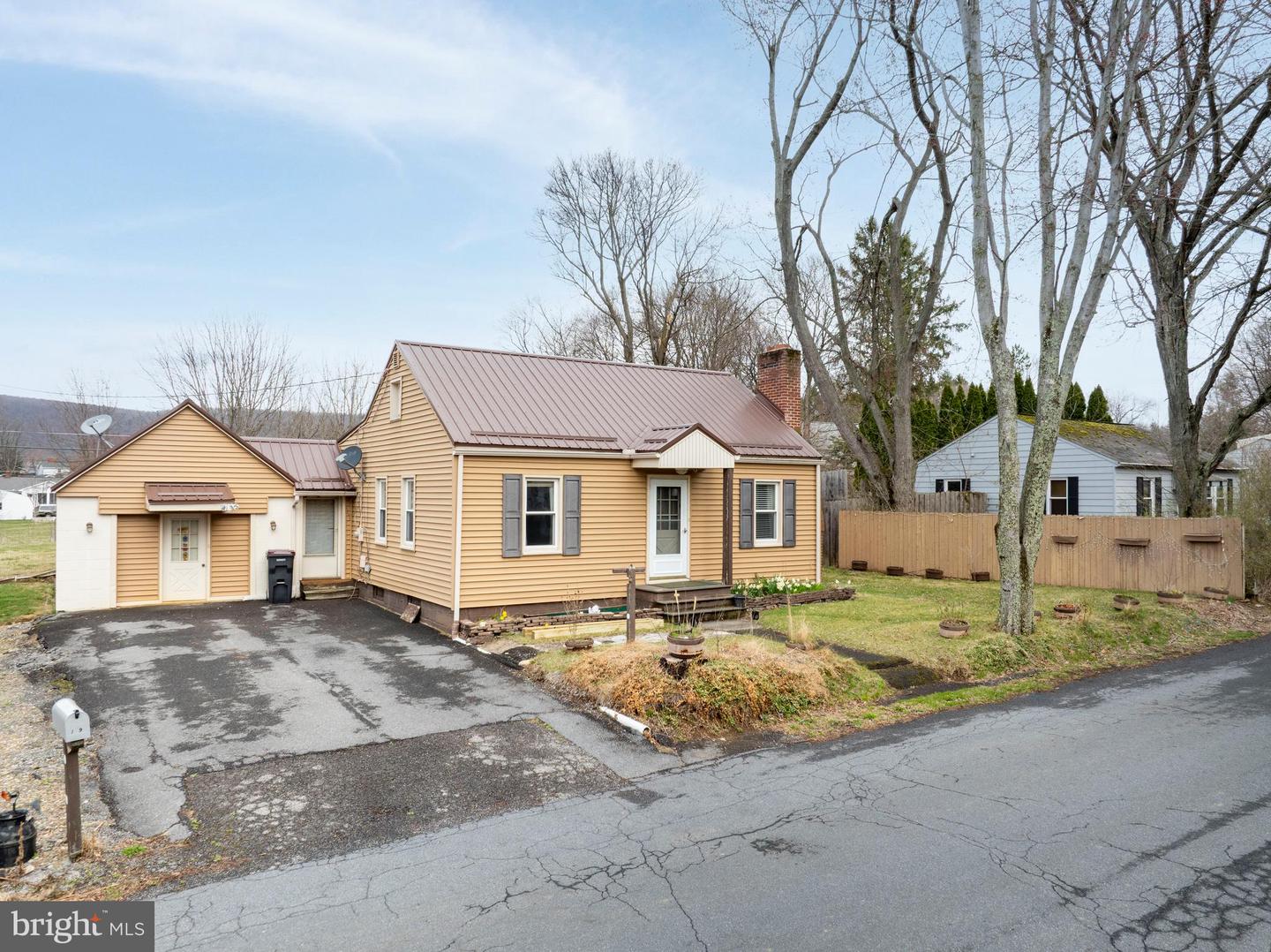 139 Kimport Ave Property Photo