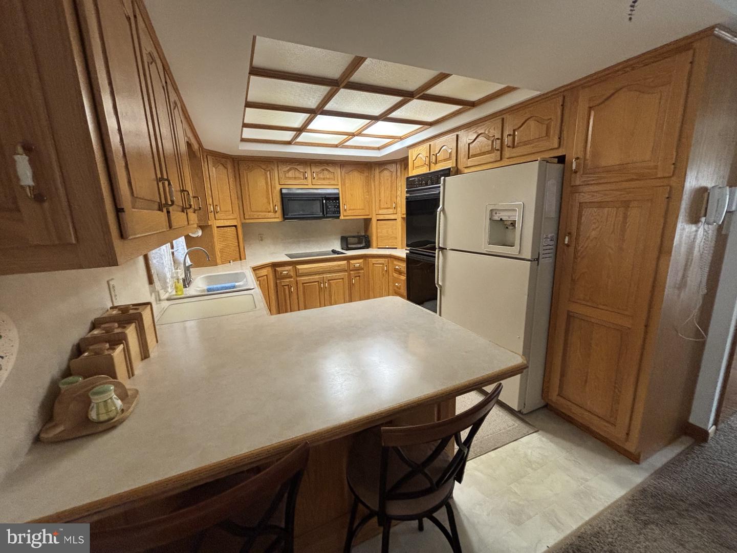409 Runville Rd Property Photo 9
