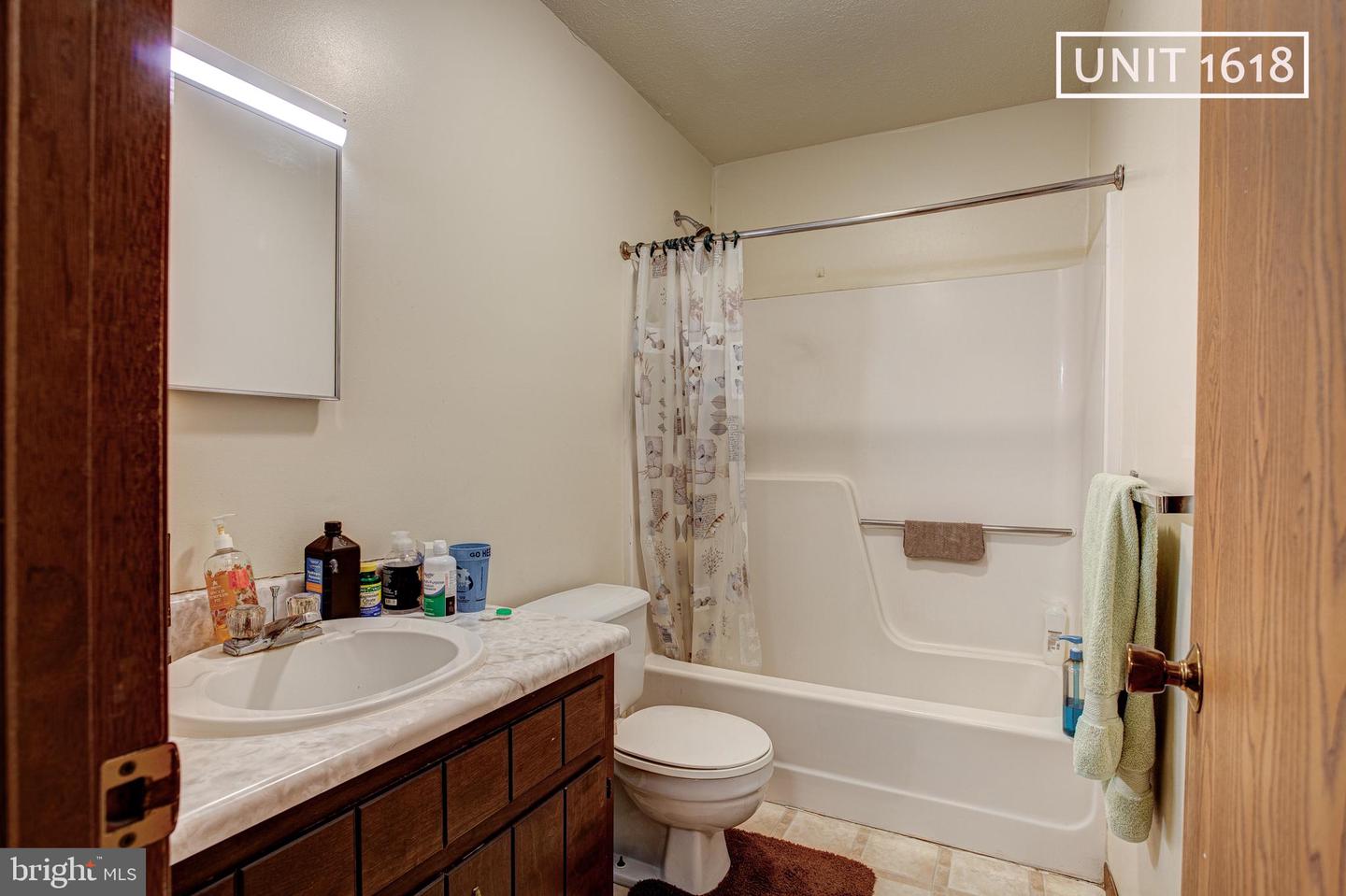 1610-1632 S Ashwicken Ct Property Photo 14
