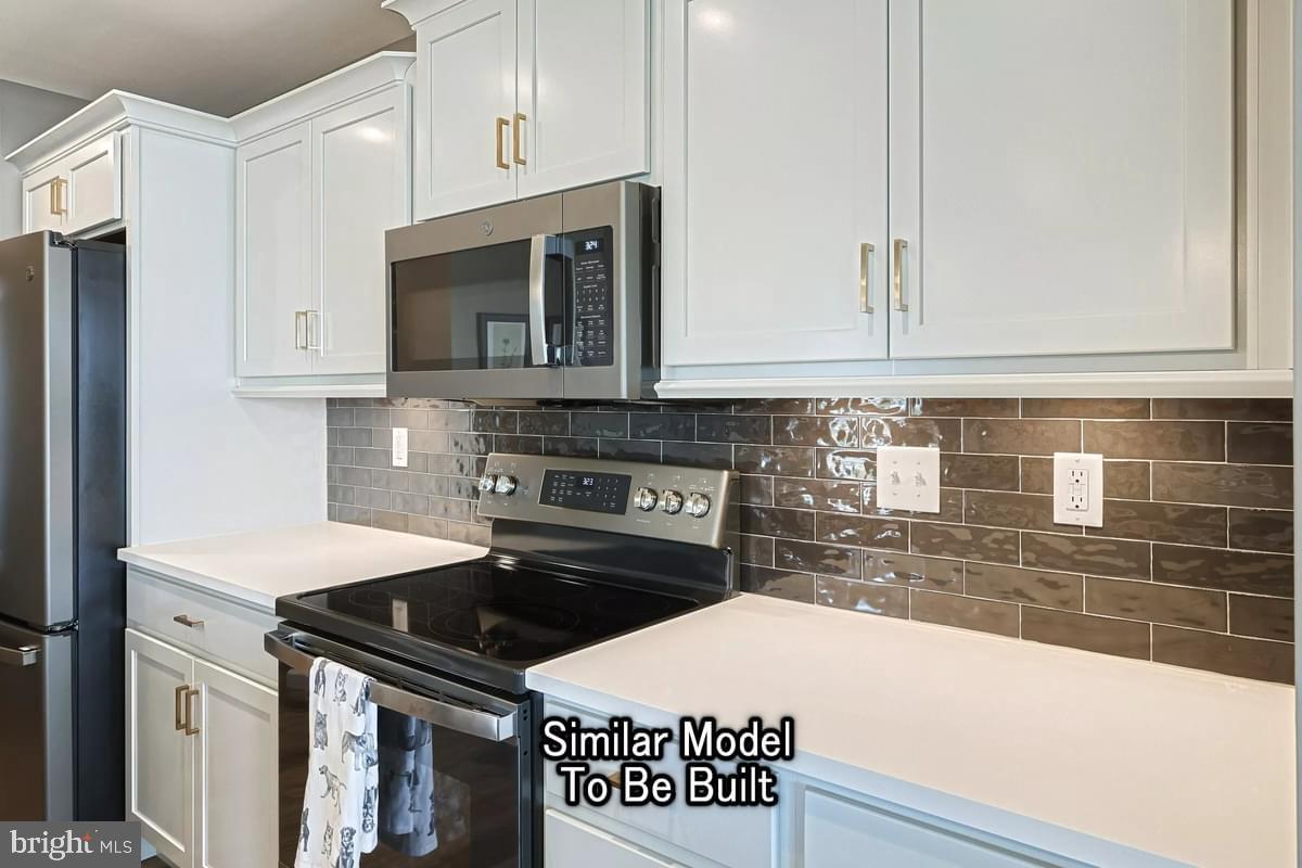 108 Adeline Ct #lot 86 Property Photo 3