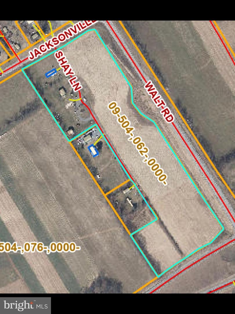 On Shay Ln Property Photo 1
