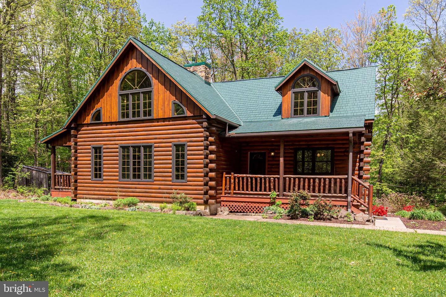 821 Sand Ridge Rd Property Photo 1