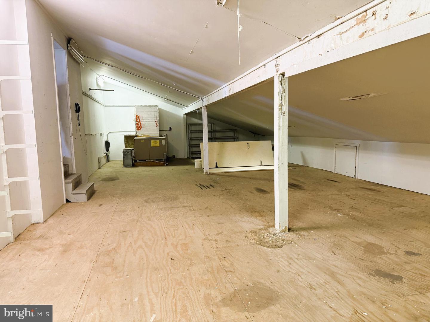 166 Water St Property Photo 8