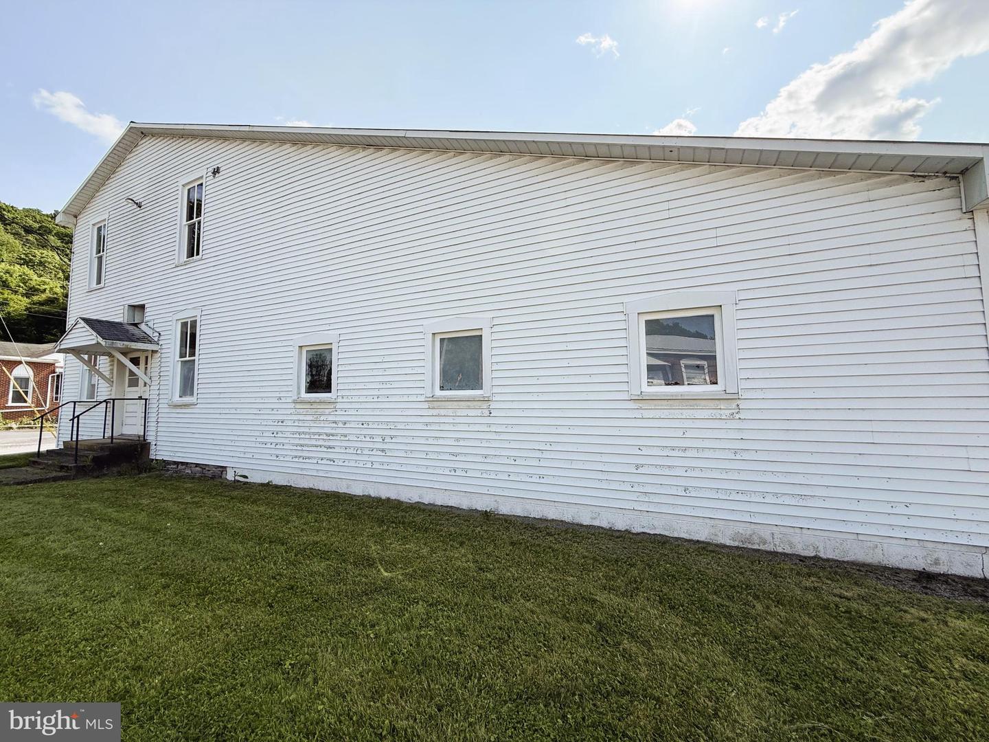 166 Water St Property Photo 16