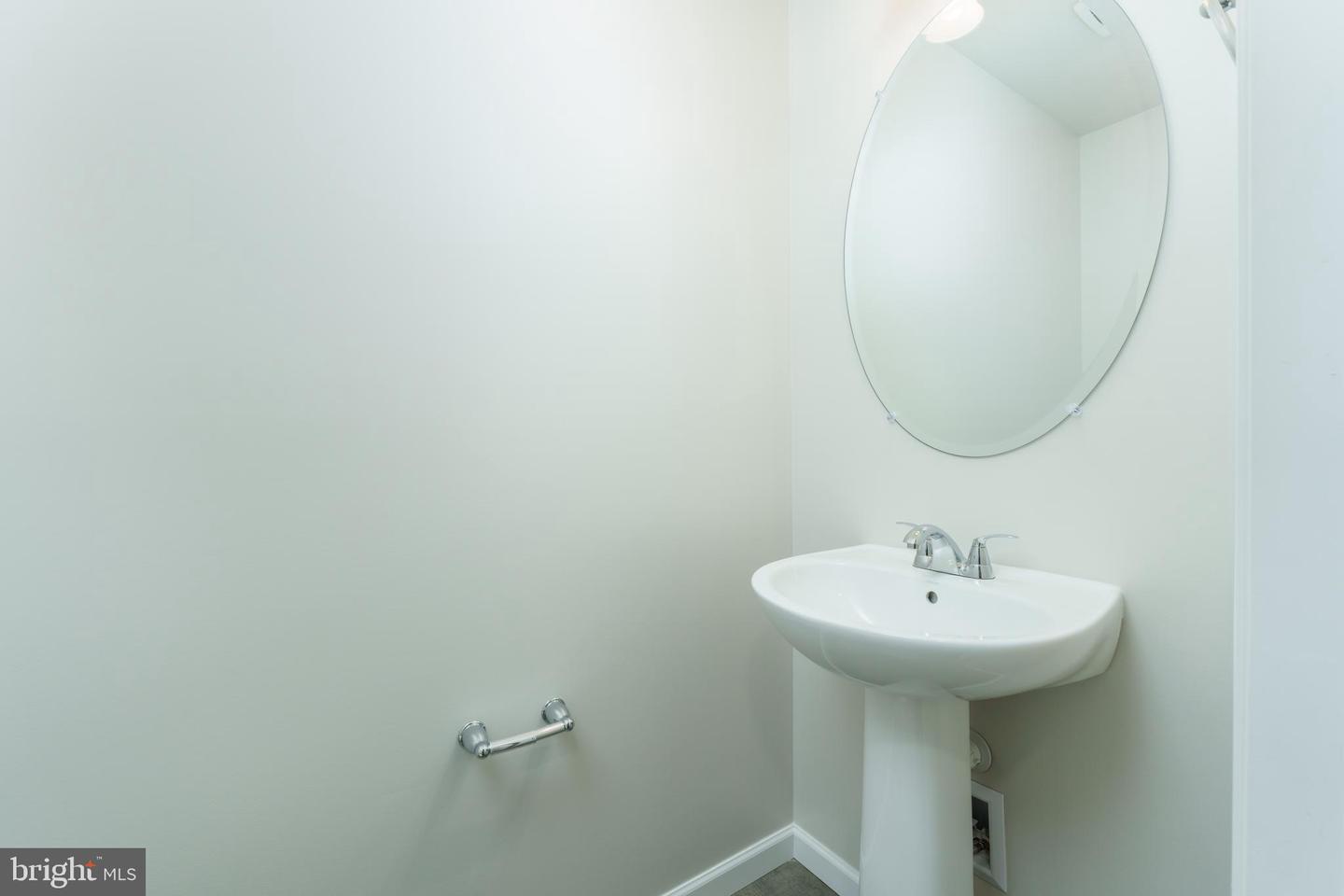 167 Highpoint Park Dr Property Photo 3