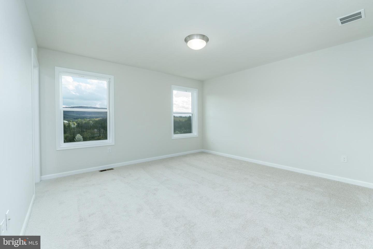 167 Highpoint Park Dr Property Photo 17
