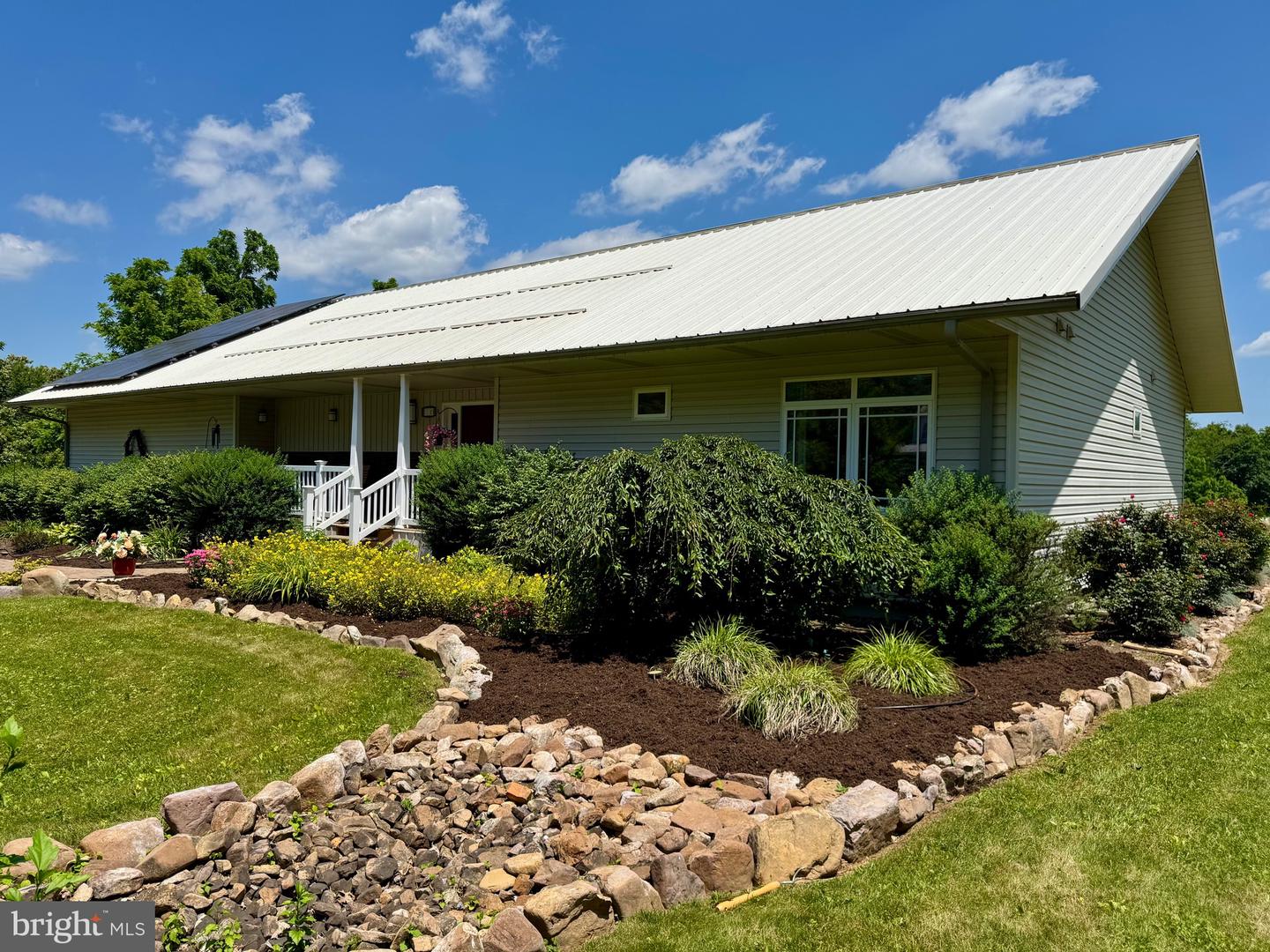 110 June Ln Property Photo 1
