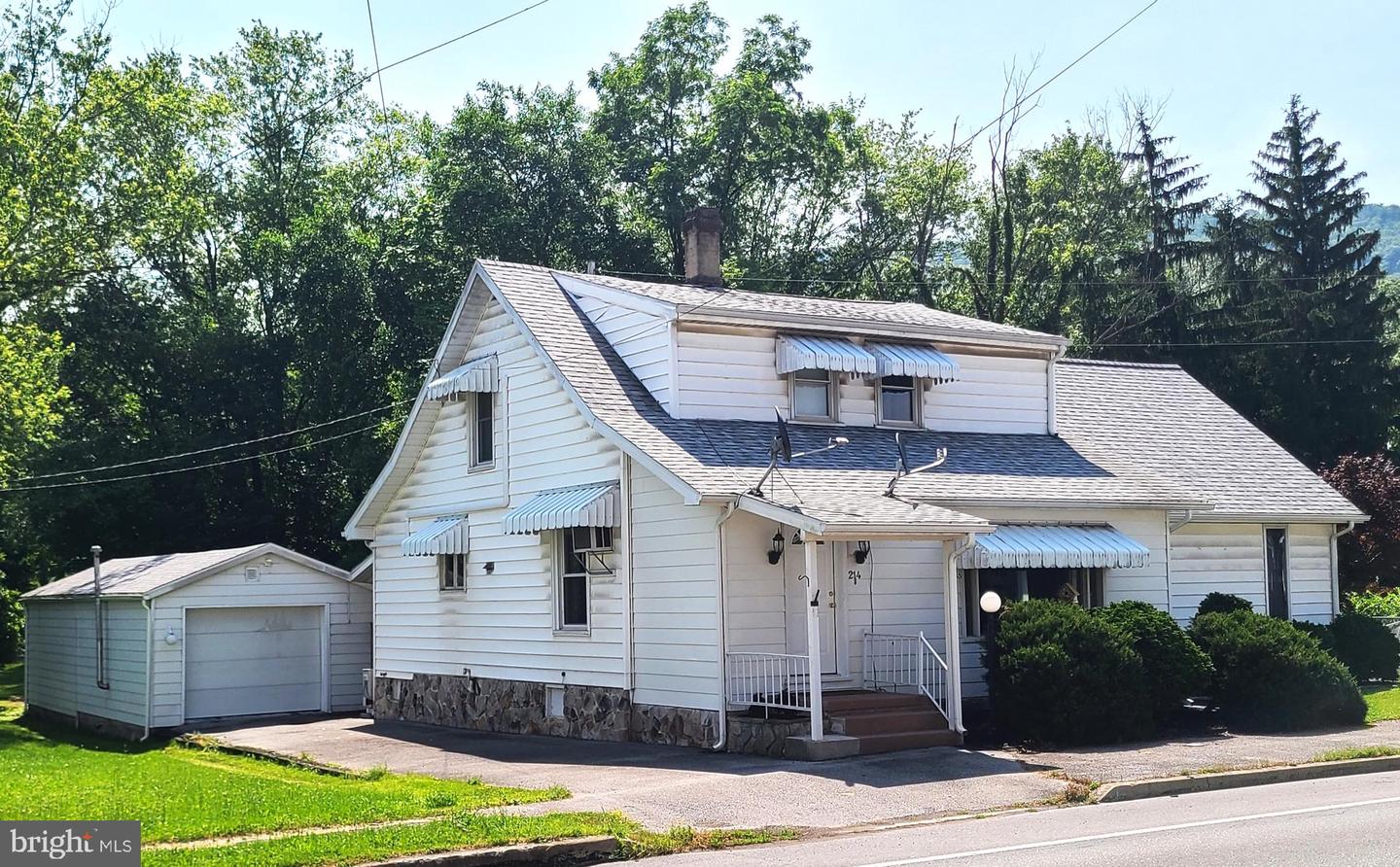 214 TURNPIKE ST