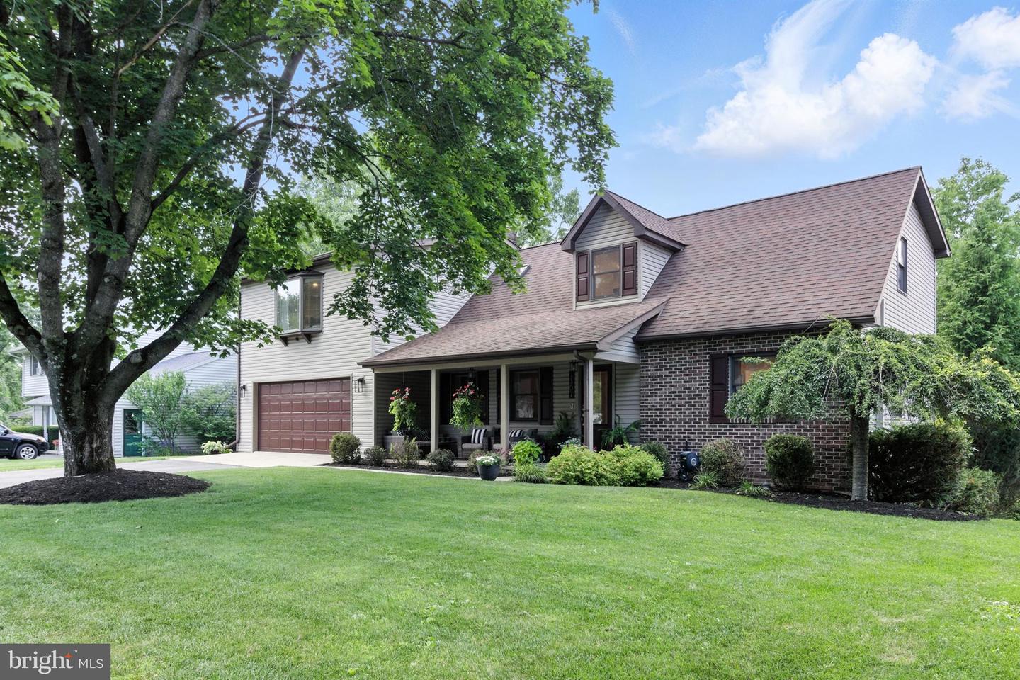 1307 Springfield Cir Property Photo 1