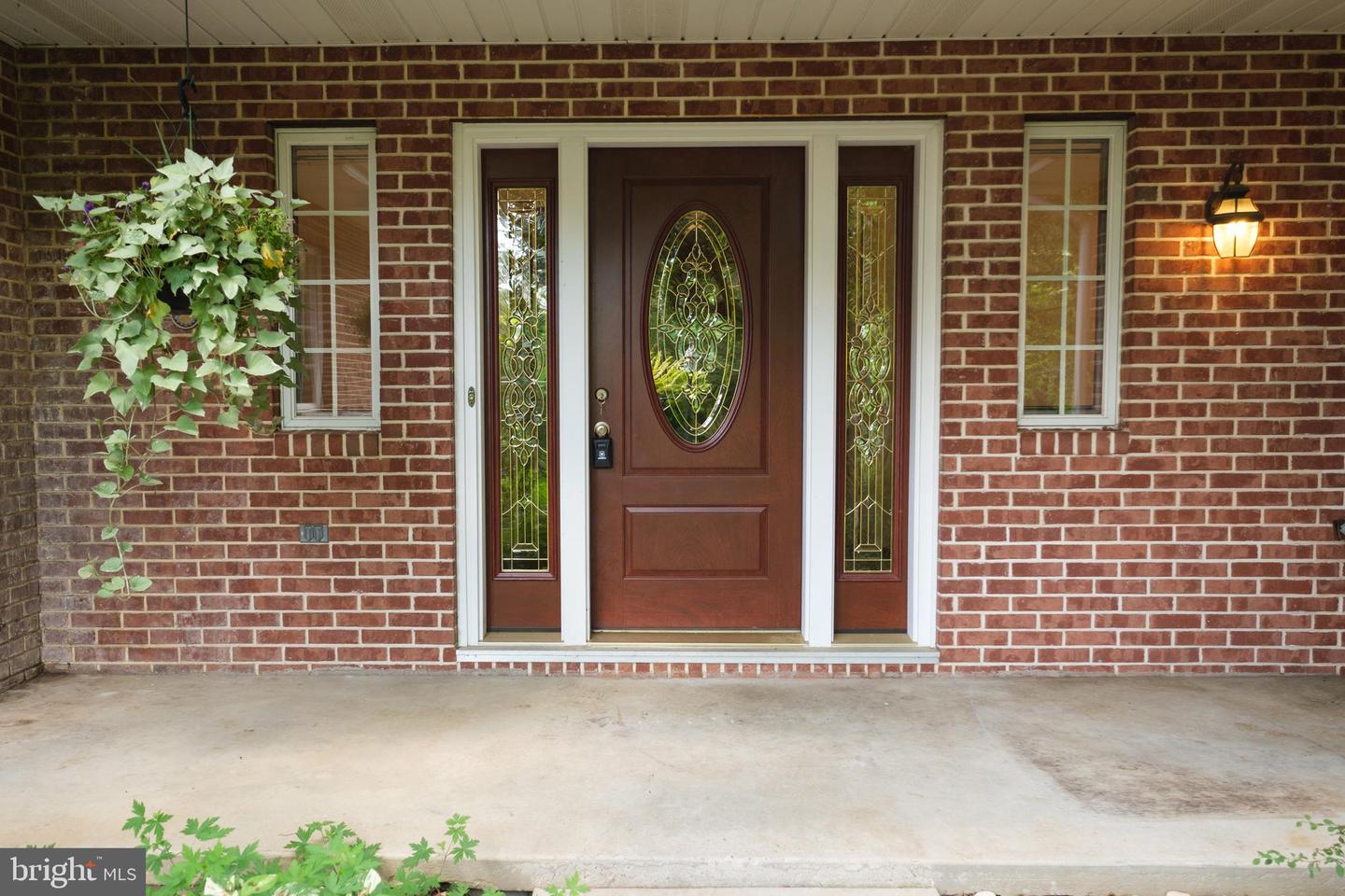 108 Fairfield Dr Property Photo 1