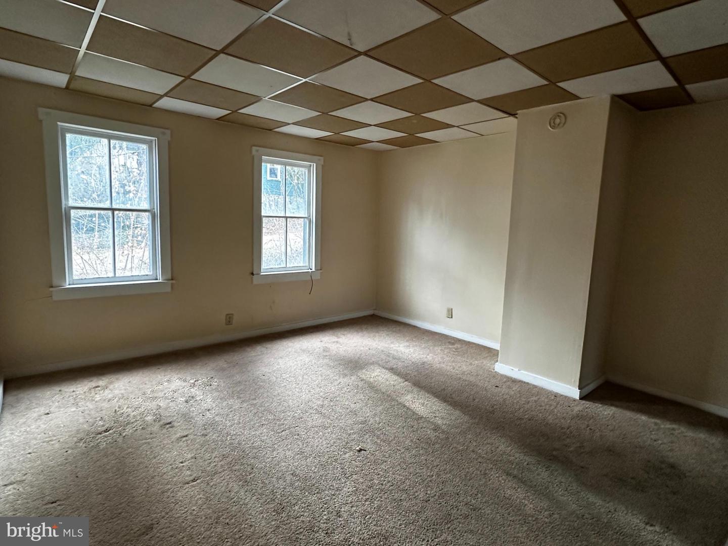 215 S Spring St Property Photo 4