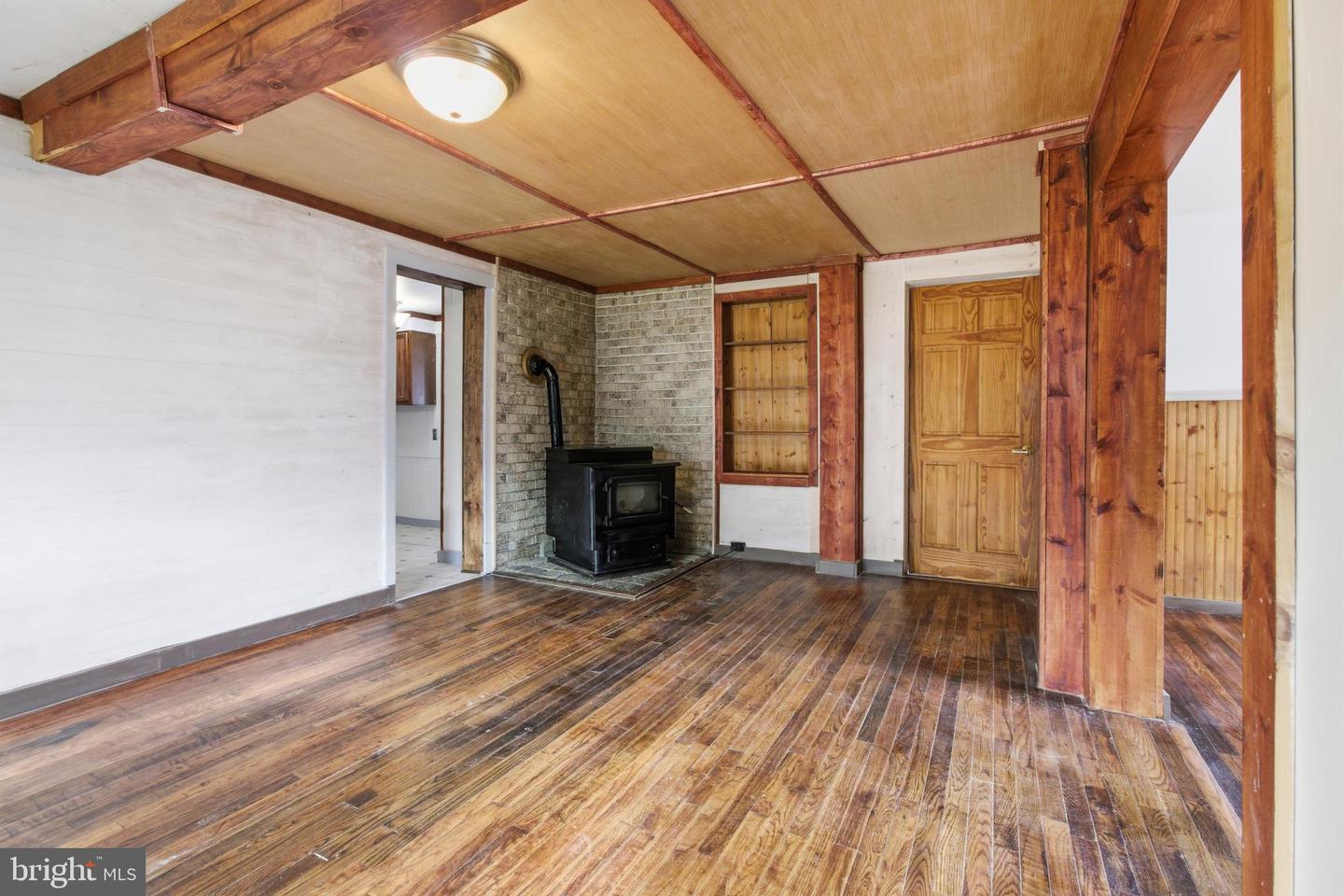 334 Hemlock St Property Photo 7