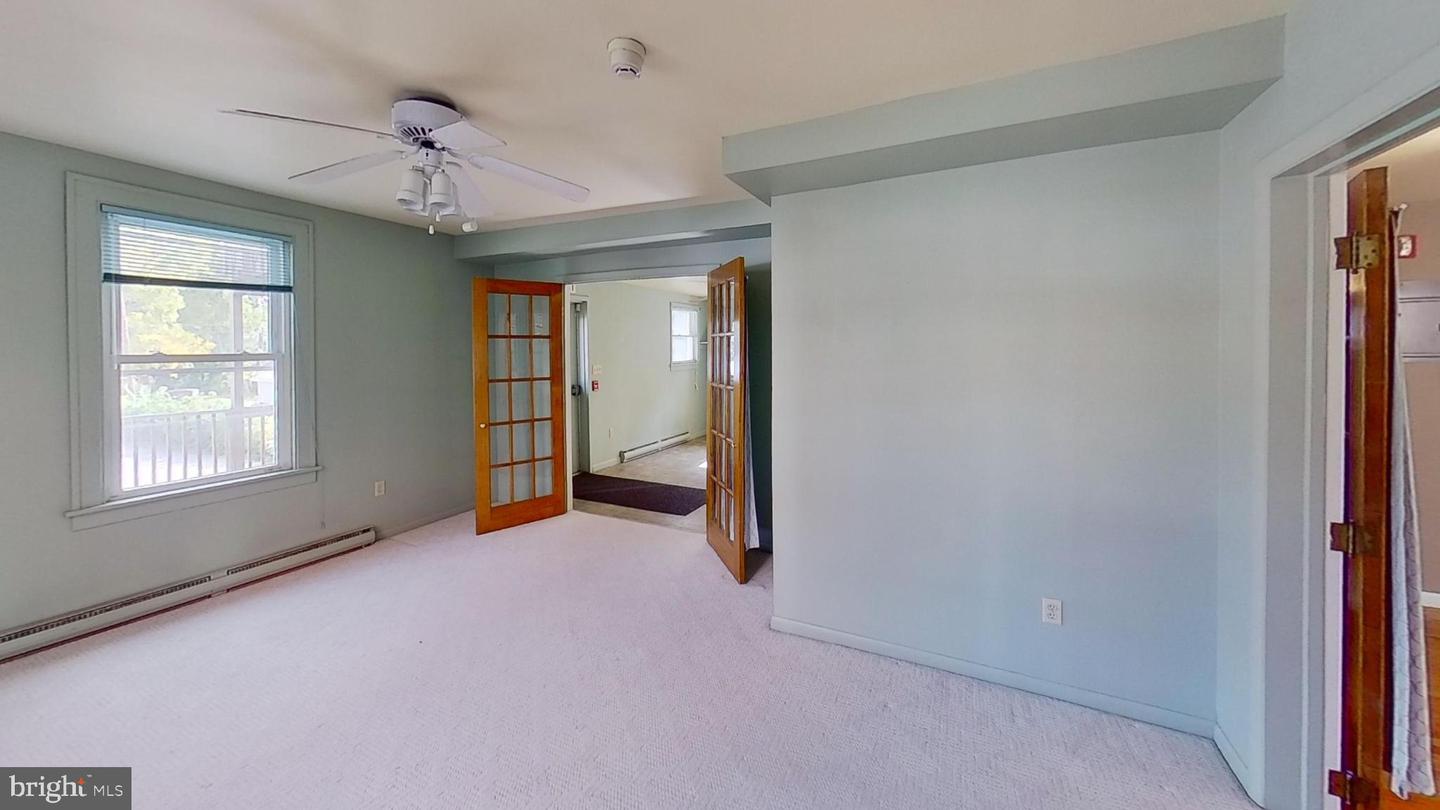 129 S Sparks St Property Photo 7