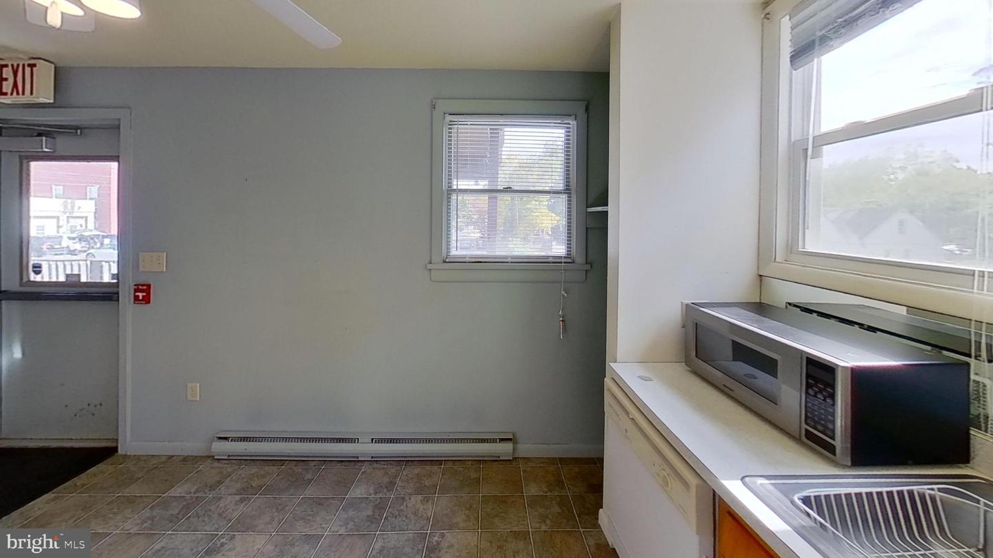 129 S Sparks St Property Photo 9