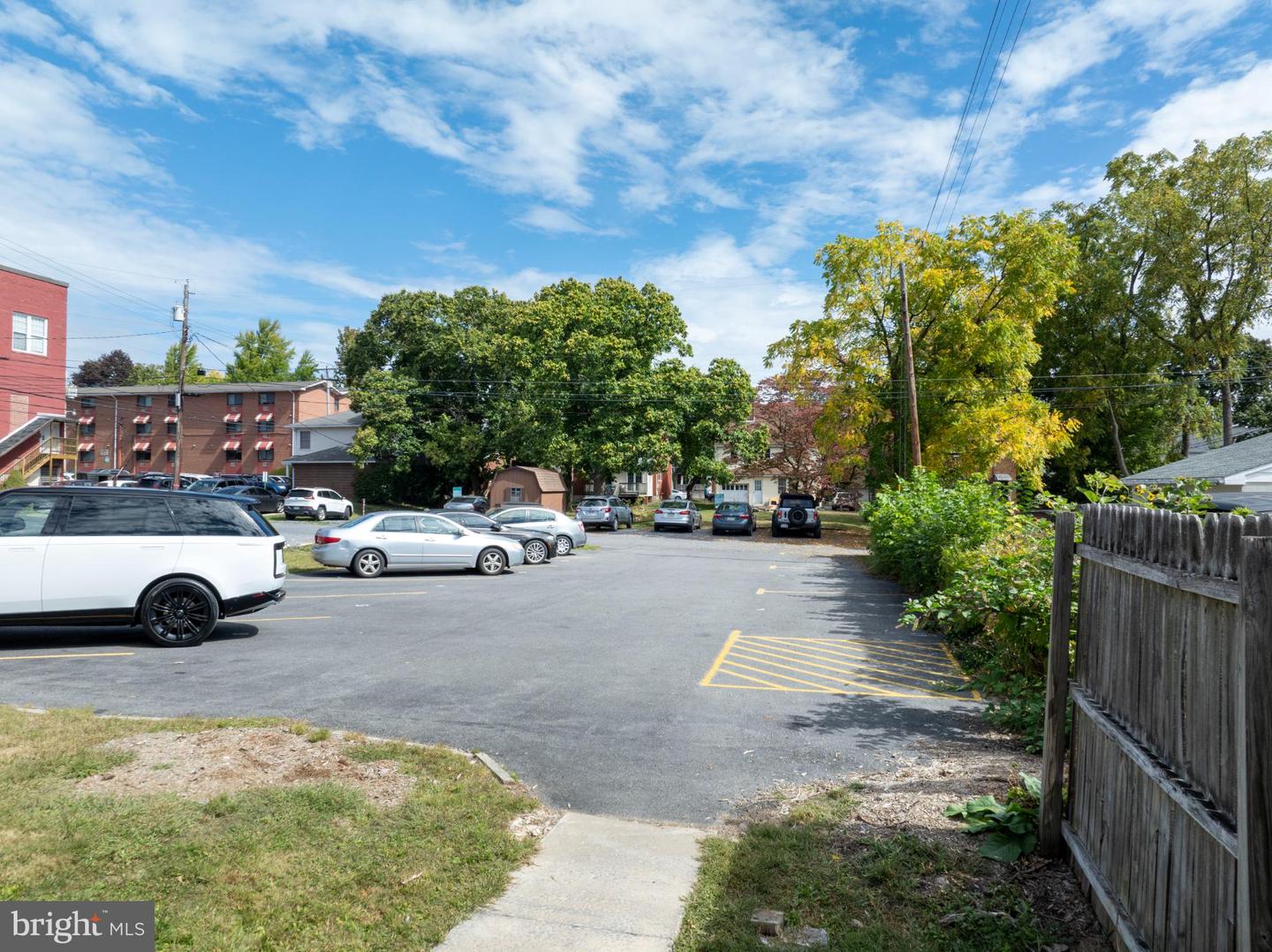 129 S Sparks St Property Photo 30