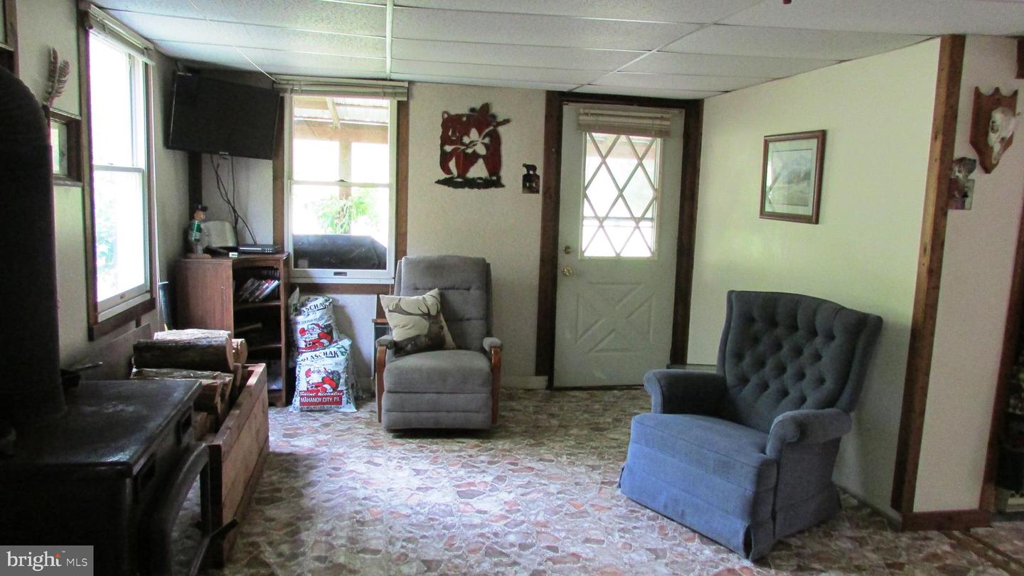 105 Big Run Rd Property Photo 8