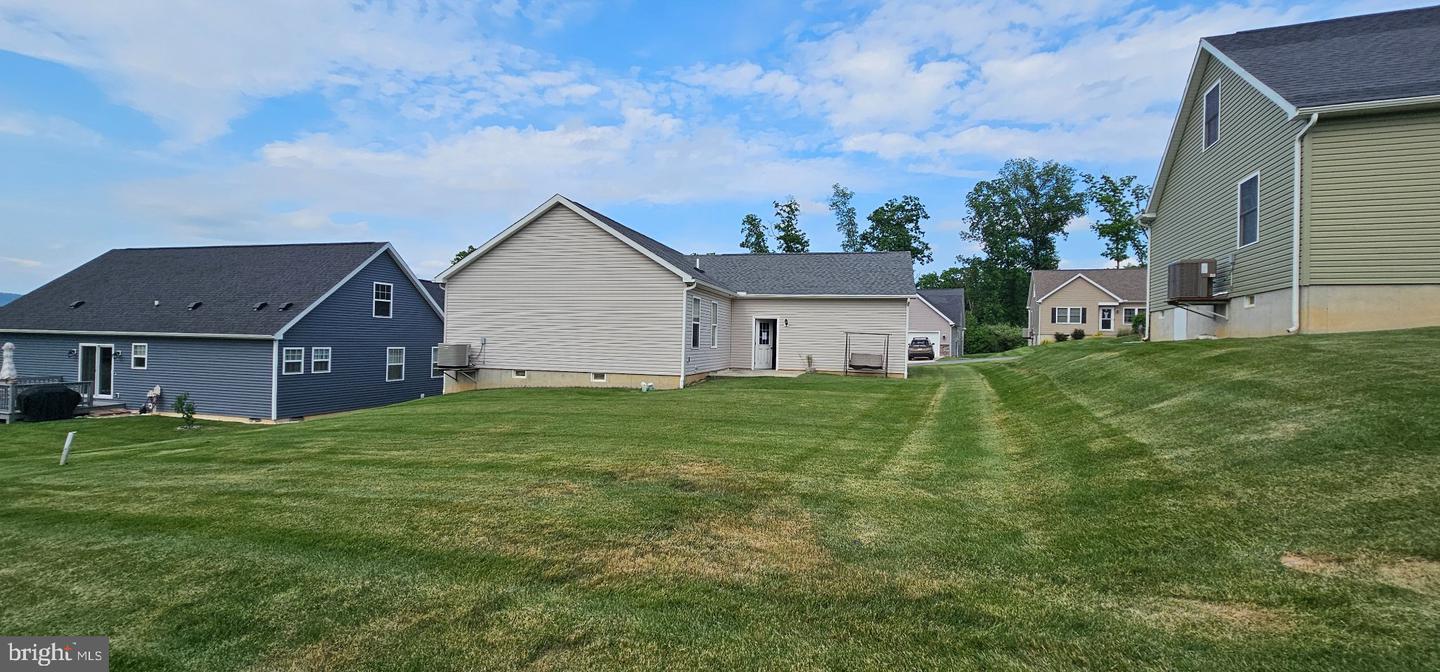 192 Timberwood Trl Property Photo 2