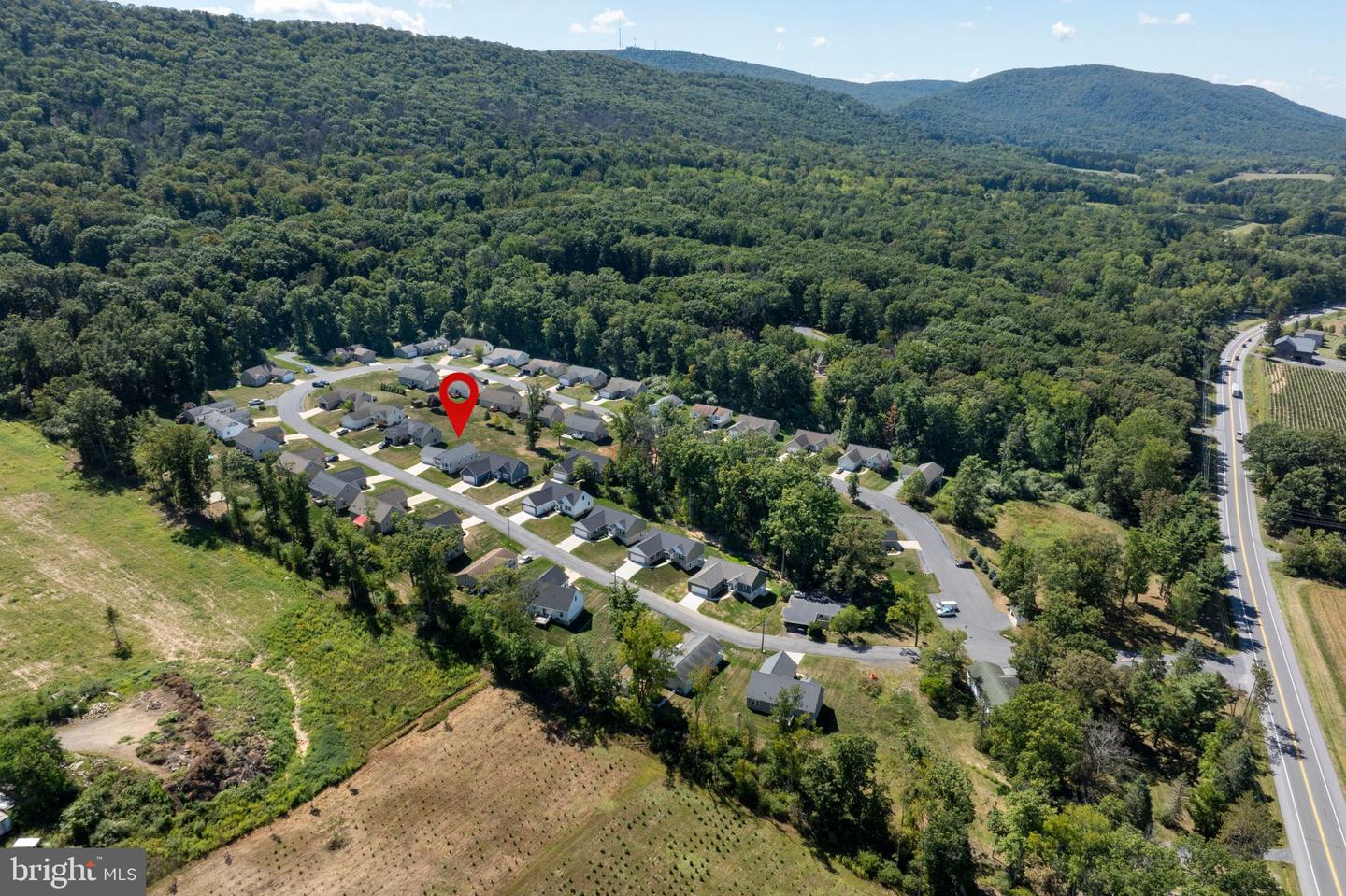 192 Timberwood Trl Property Photo 3