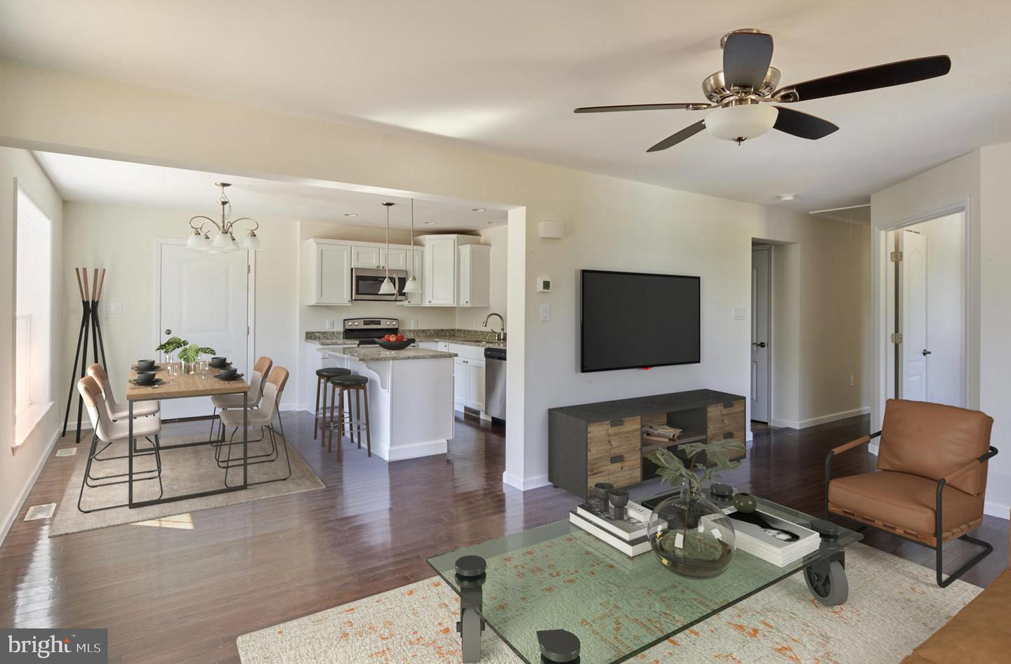 192 Timberwood Trl Property Photo 7