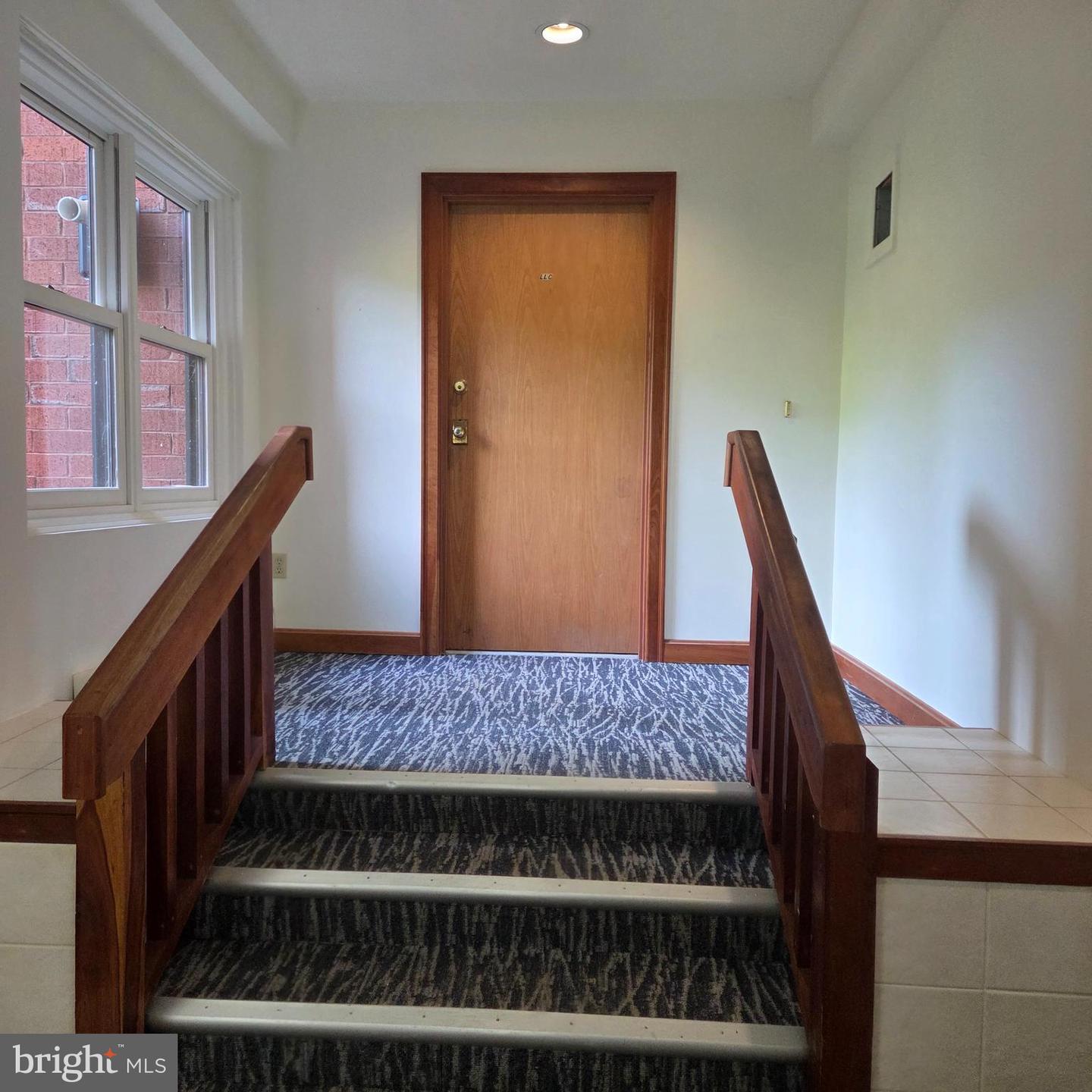 455 Windmere Dr #llc Property Photo 6