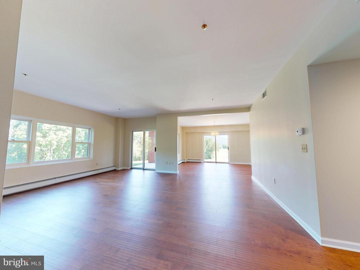 455 Windmere Dr #llc Property Photo 12