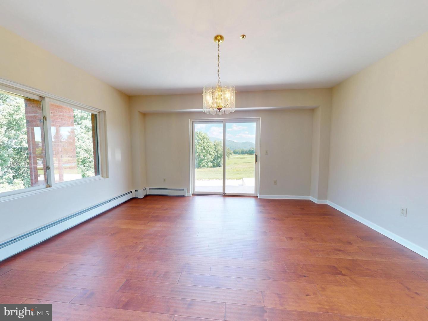 455 Windmere Dr #llc Property Photo 19