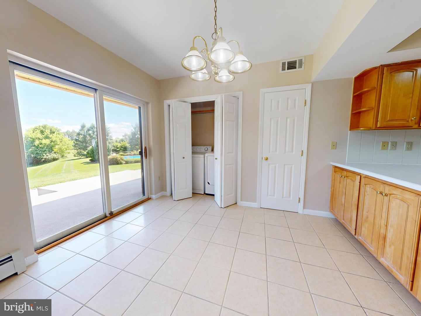 455 Windmere Dr #llc Property Photo 23