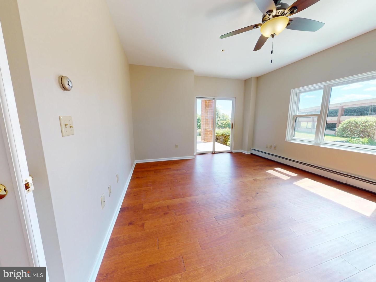 455 Windmere Dr #llc Property Photo 28
