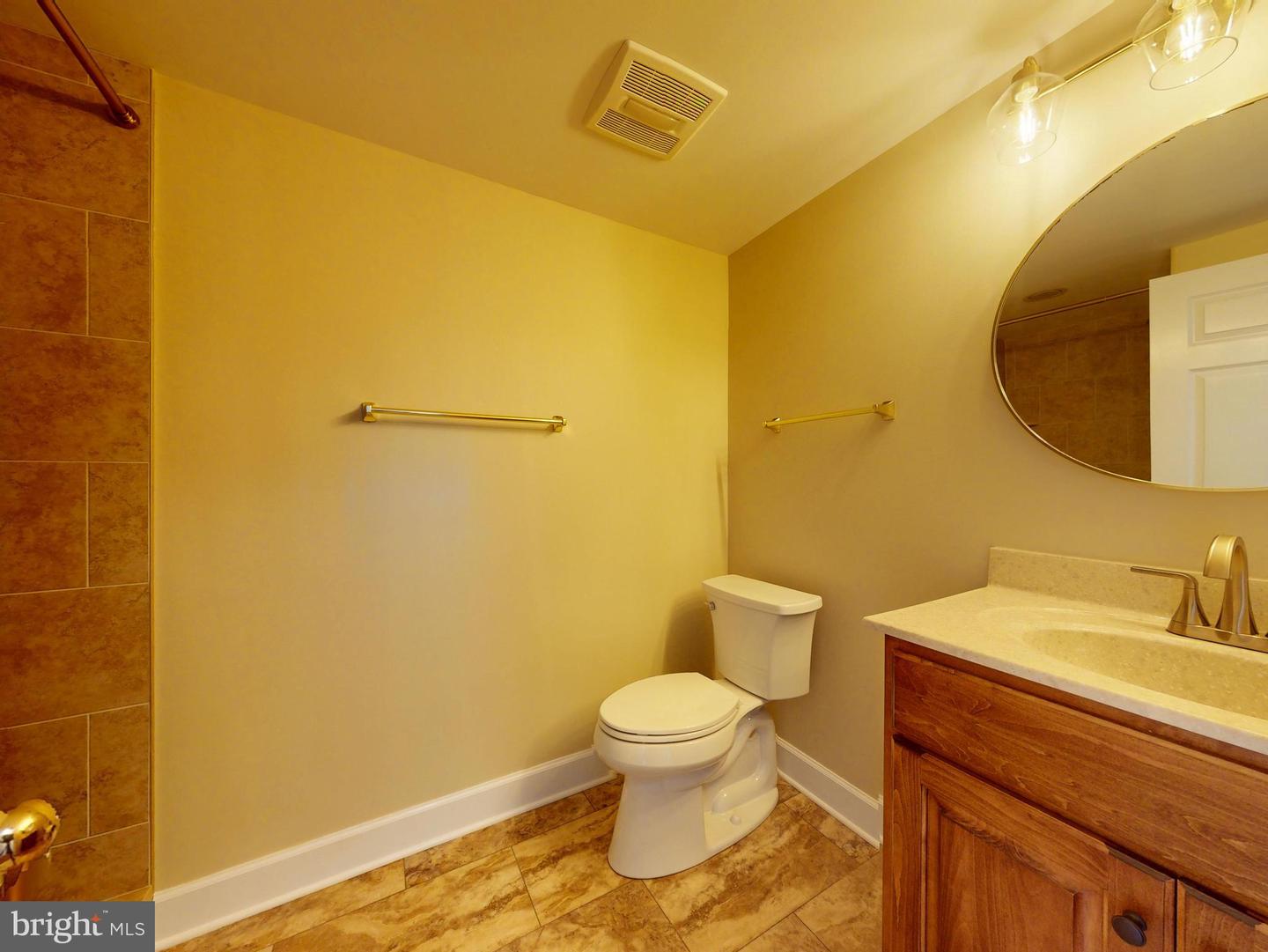 455 Windmere Dr #llc Property Photo 40