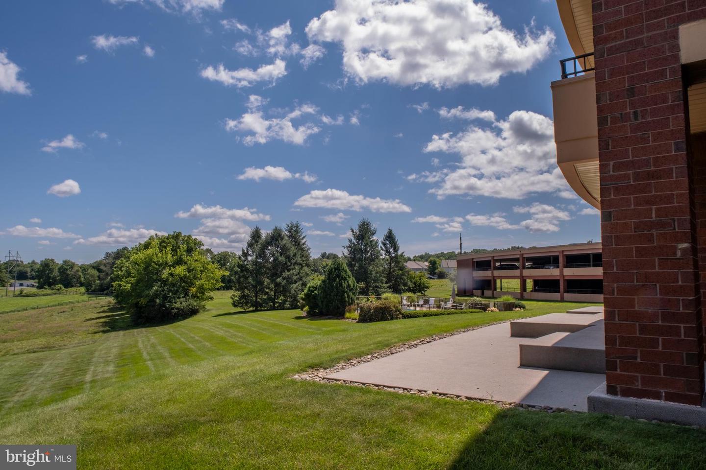 455 Windmere Dr #llc Property Photo 45