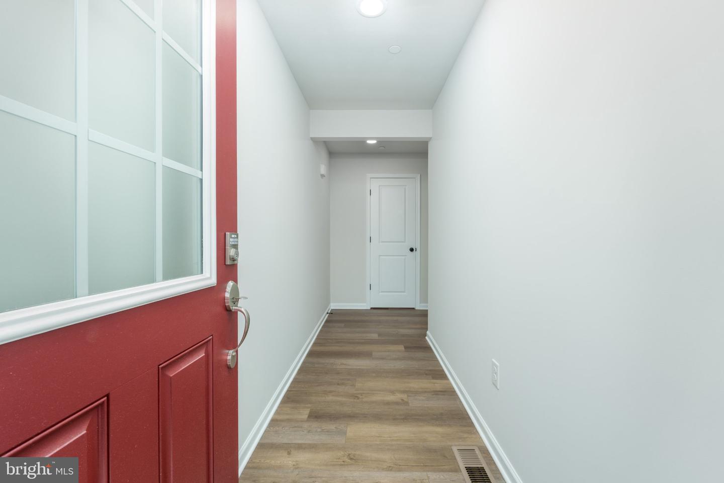 102 Dolomite Dr Property Photo 3