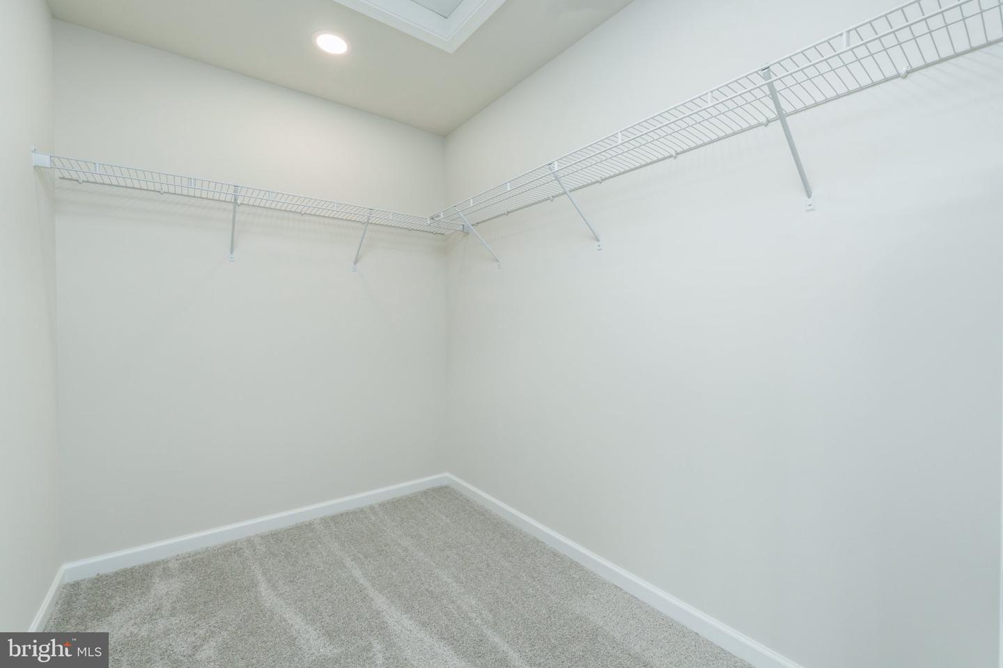 102 Dolomite Dr Property Photo 15