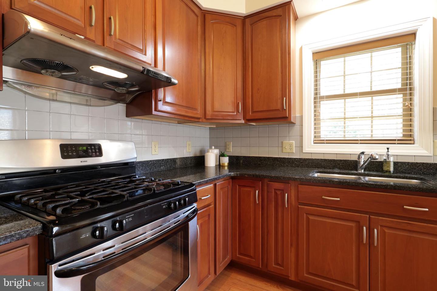 102 Abbott Ln Property Photo 24