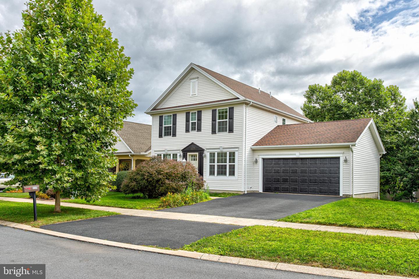 117 MEADOWHAWK LN