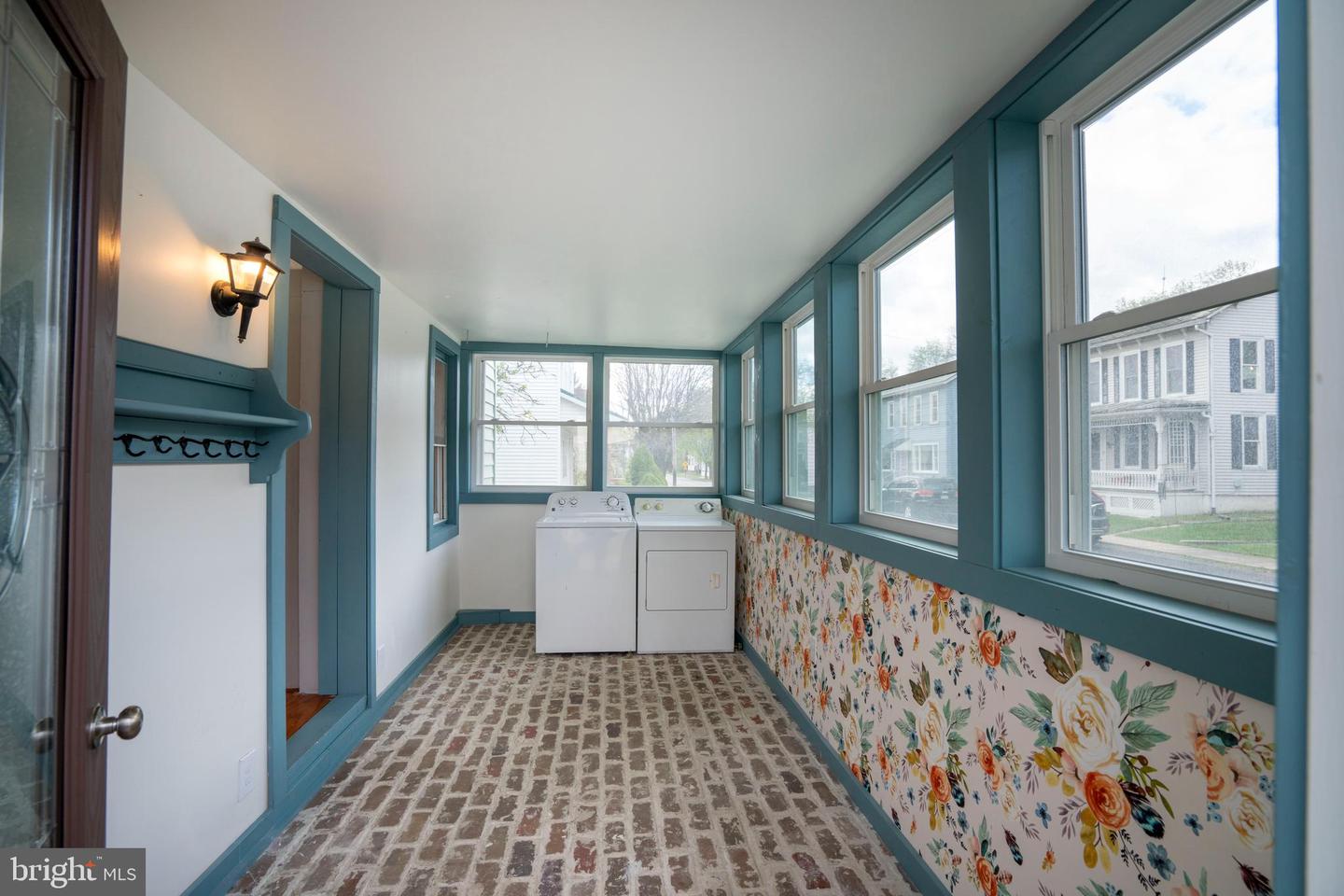 149 Penn St Property Photo 16