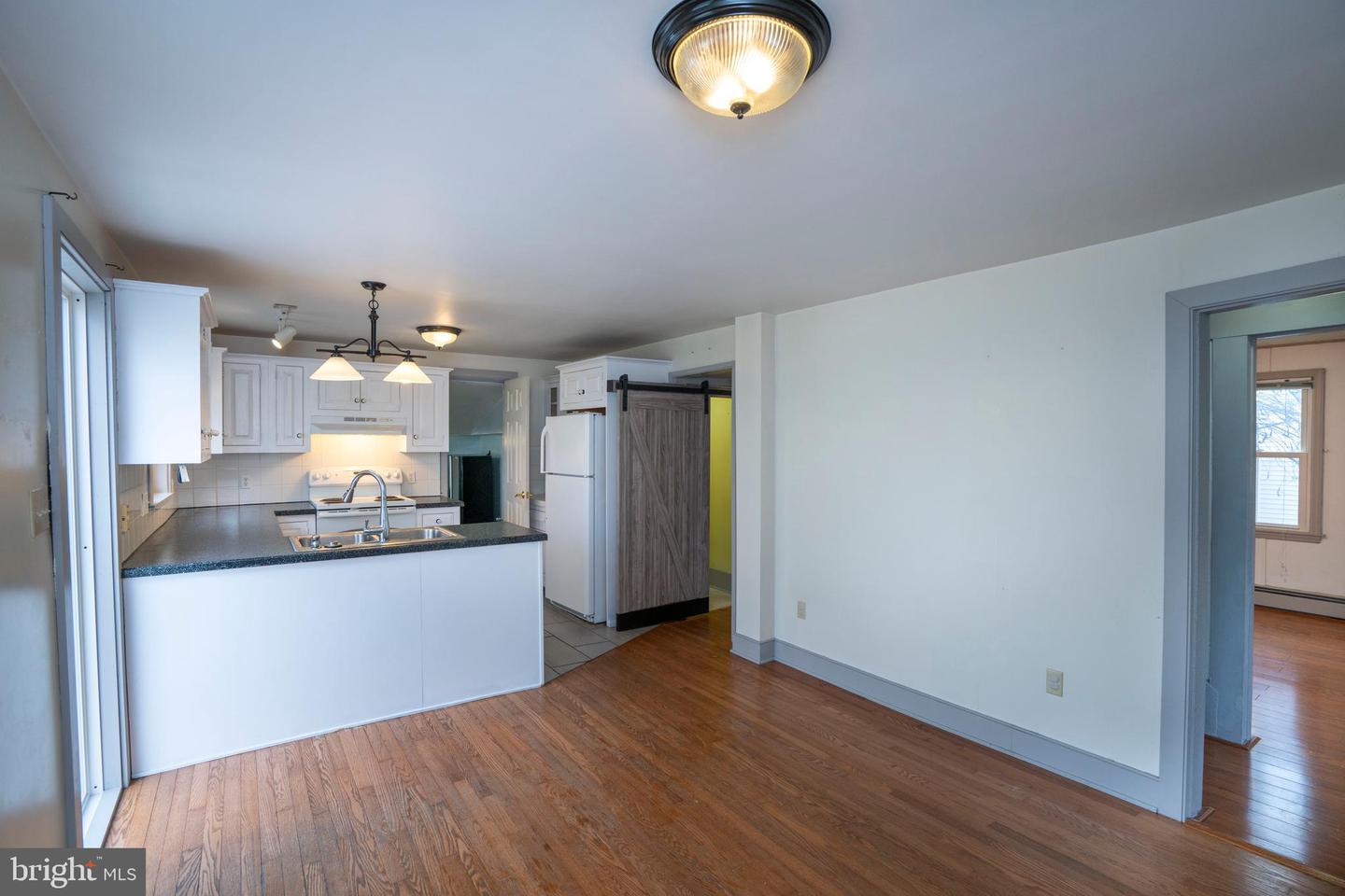 149 Penn St Property Photo 22