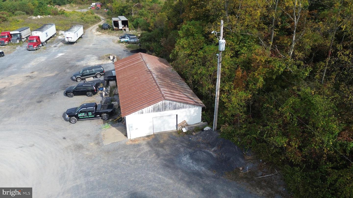 223 Paradise Rd Property Photo 9